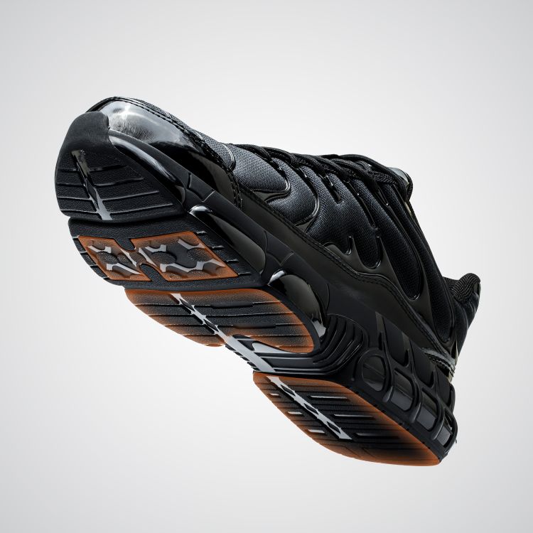 Men’s work shoes with reinforced toe – Clean and work-ready